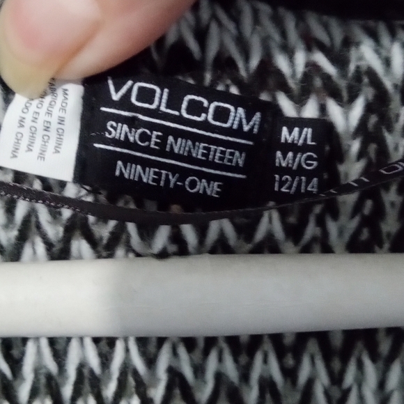 Volcom Black and White Patterned Cardigan - Picture 2 of 3